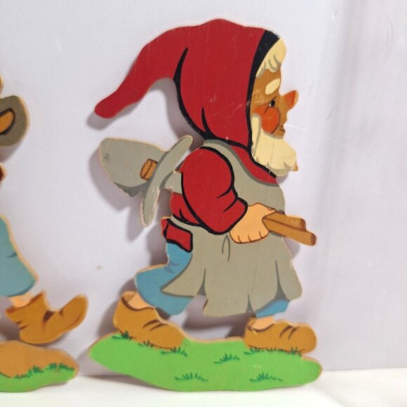 Wooden Dwarf Hand Painted Wall Hanging 3 Decorative Vintage Dwarves Decor - Picture 12 of 13
